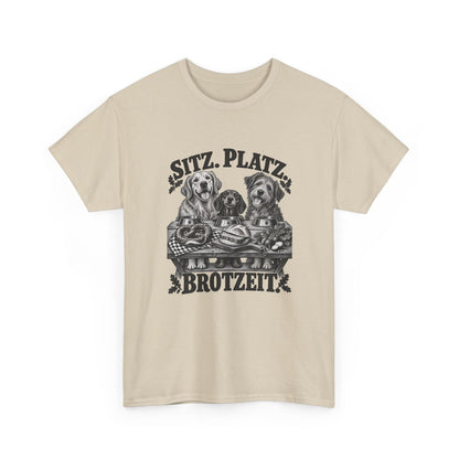 Sitz, Platz, Brotzeit – Hunde T-Shirt