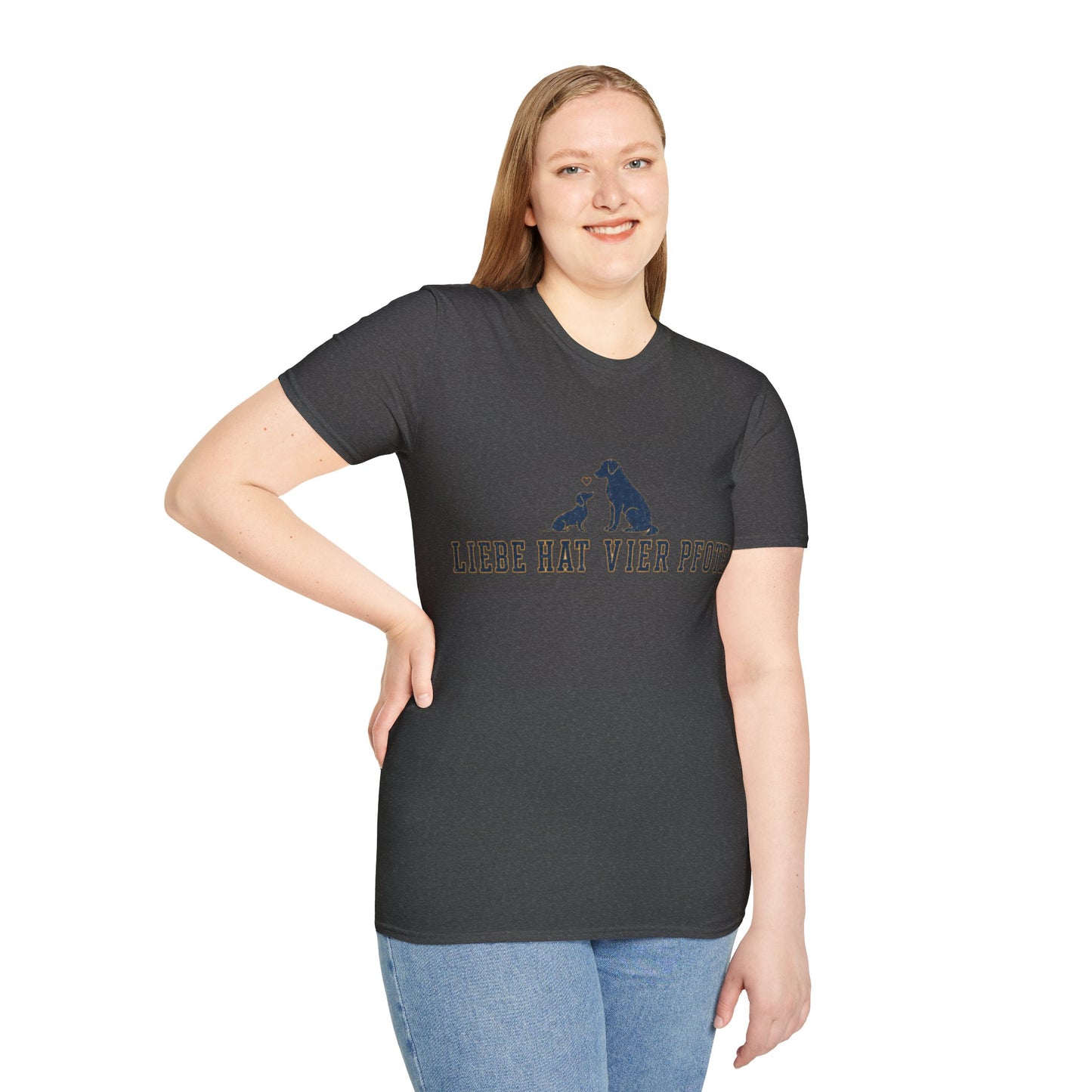 T-Shirt — "Liebe hat vier Pfoten"