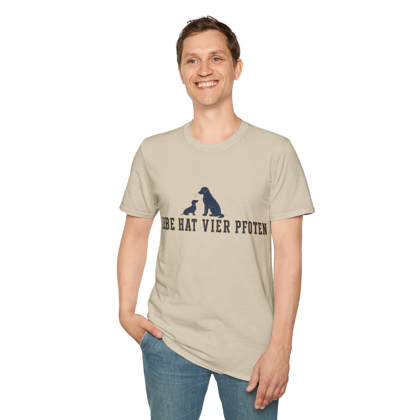 T-Shirt — "Liebe hat vier Pfoten"