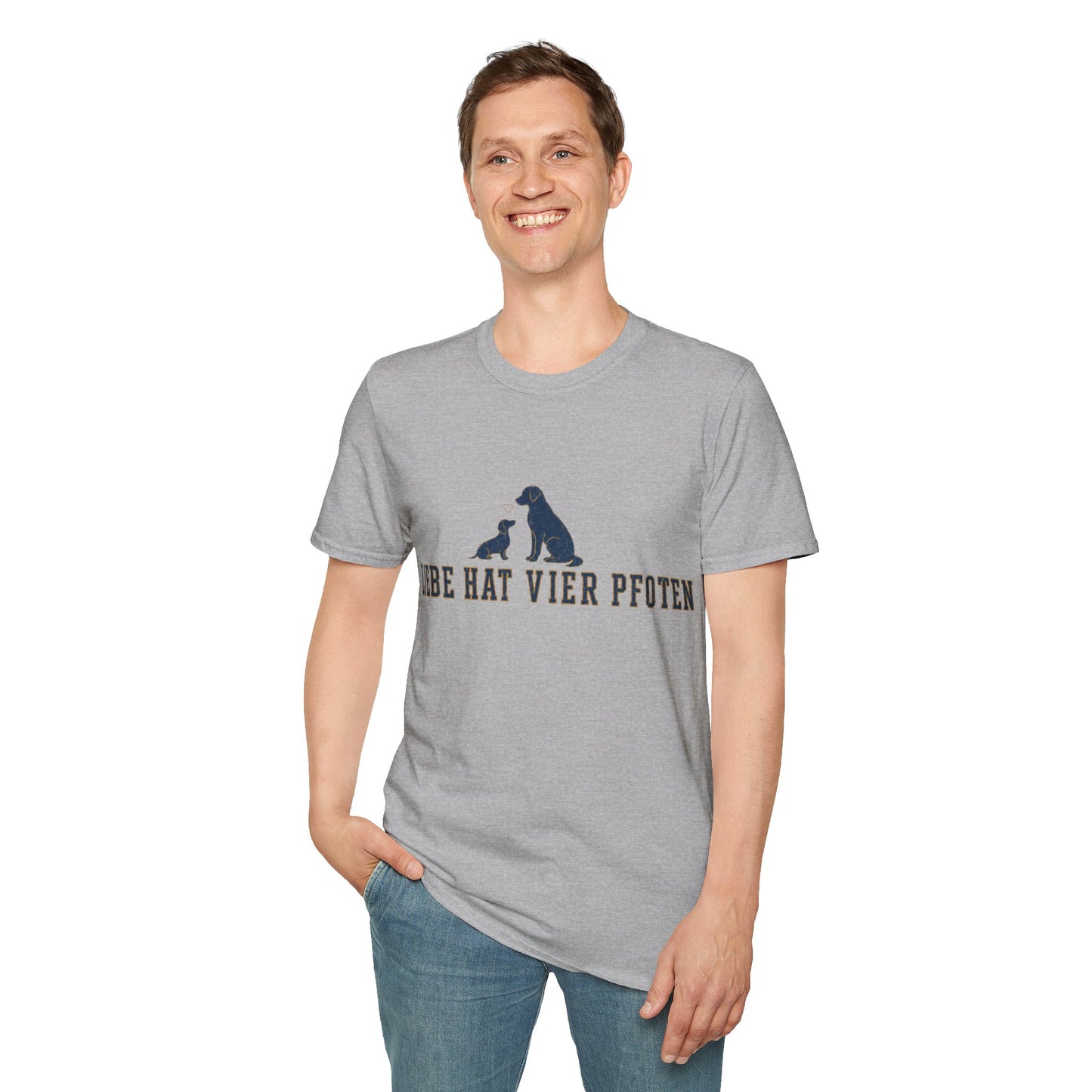 T-Shirt — "Liebe hat vier Pfoten"