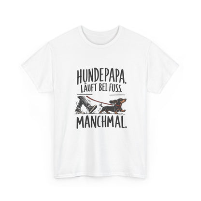 Hundepapa, läuft bei Fuß – Dackel T-Shirt