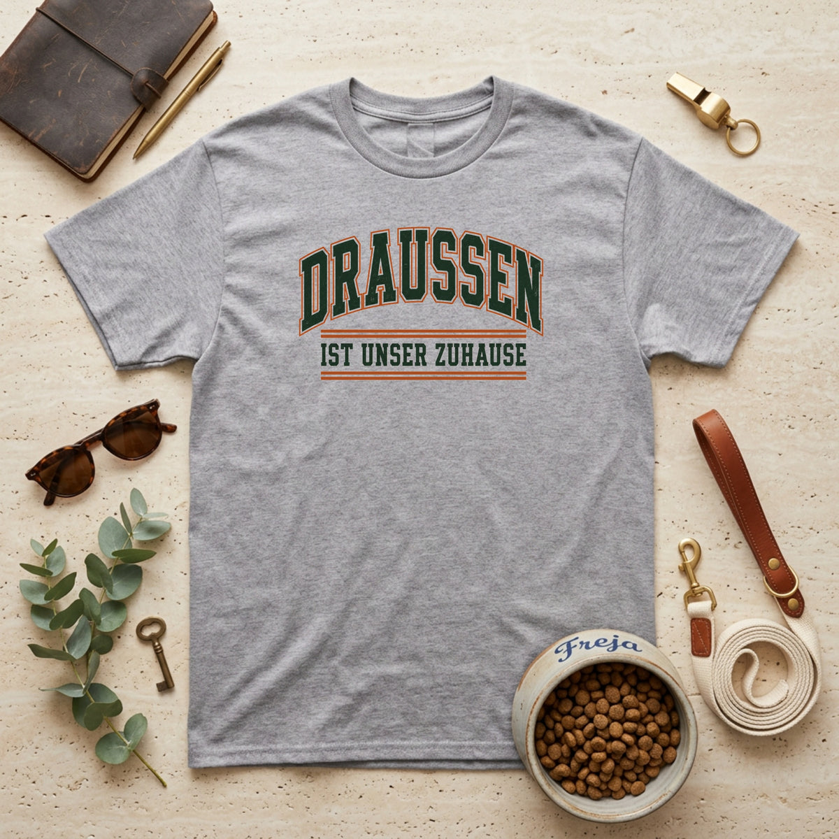 Draußen ist unser Zuhause – Unisex T-Shirt