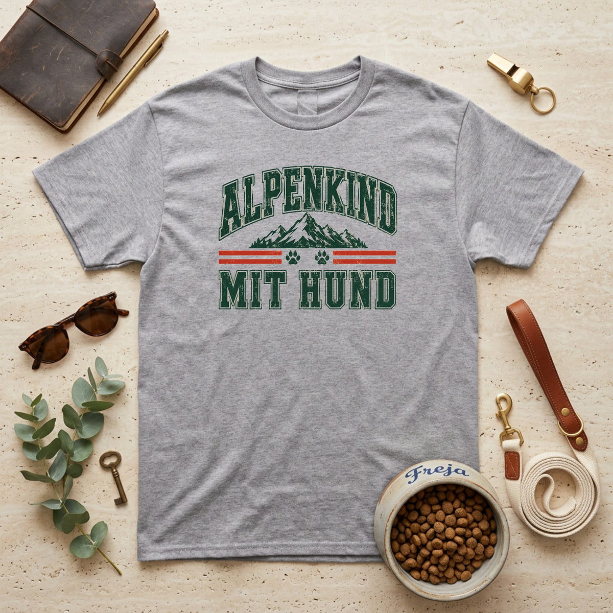Alpenkind mit Hund – Unisex T-Shirt