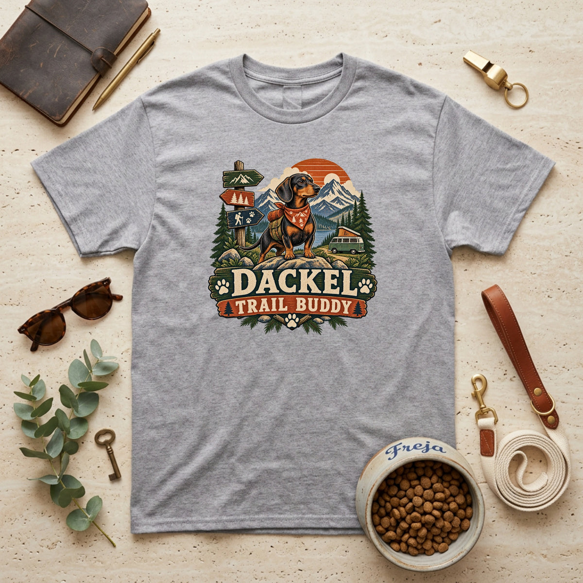 Dackel Trail Buddy – Unisex T-Shirt