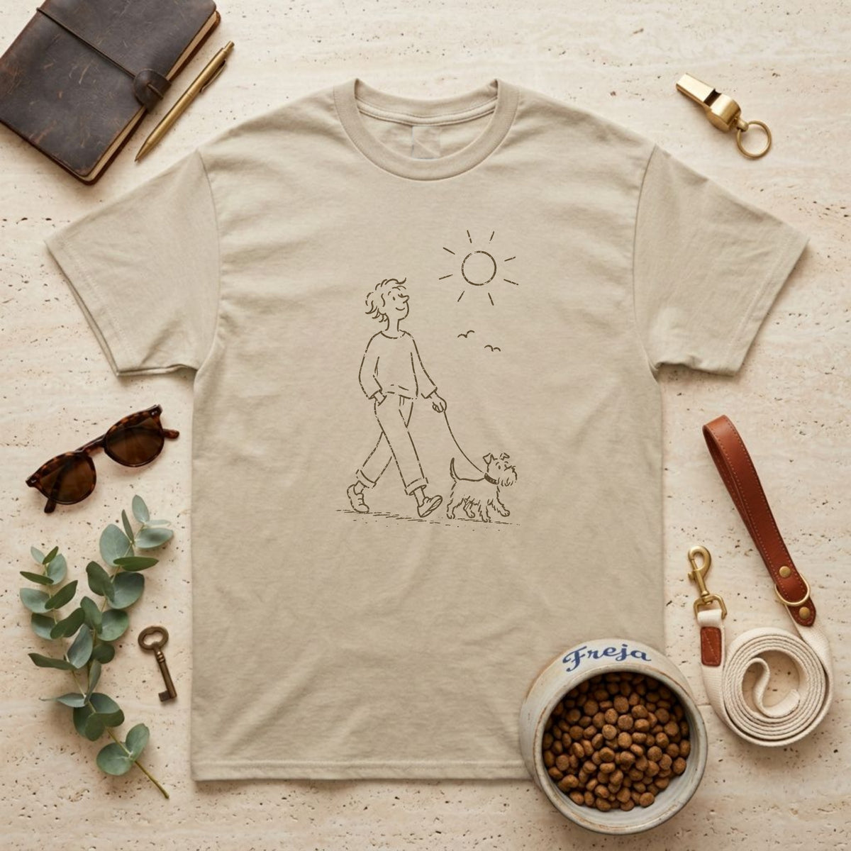 Gassirunde im Sonnenschein – Unisex T-Shirt