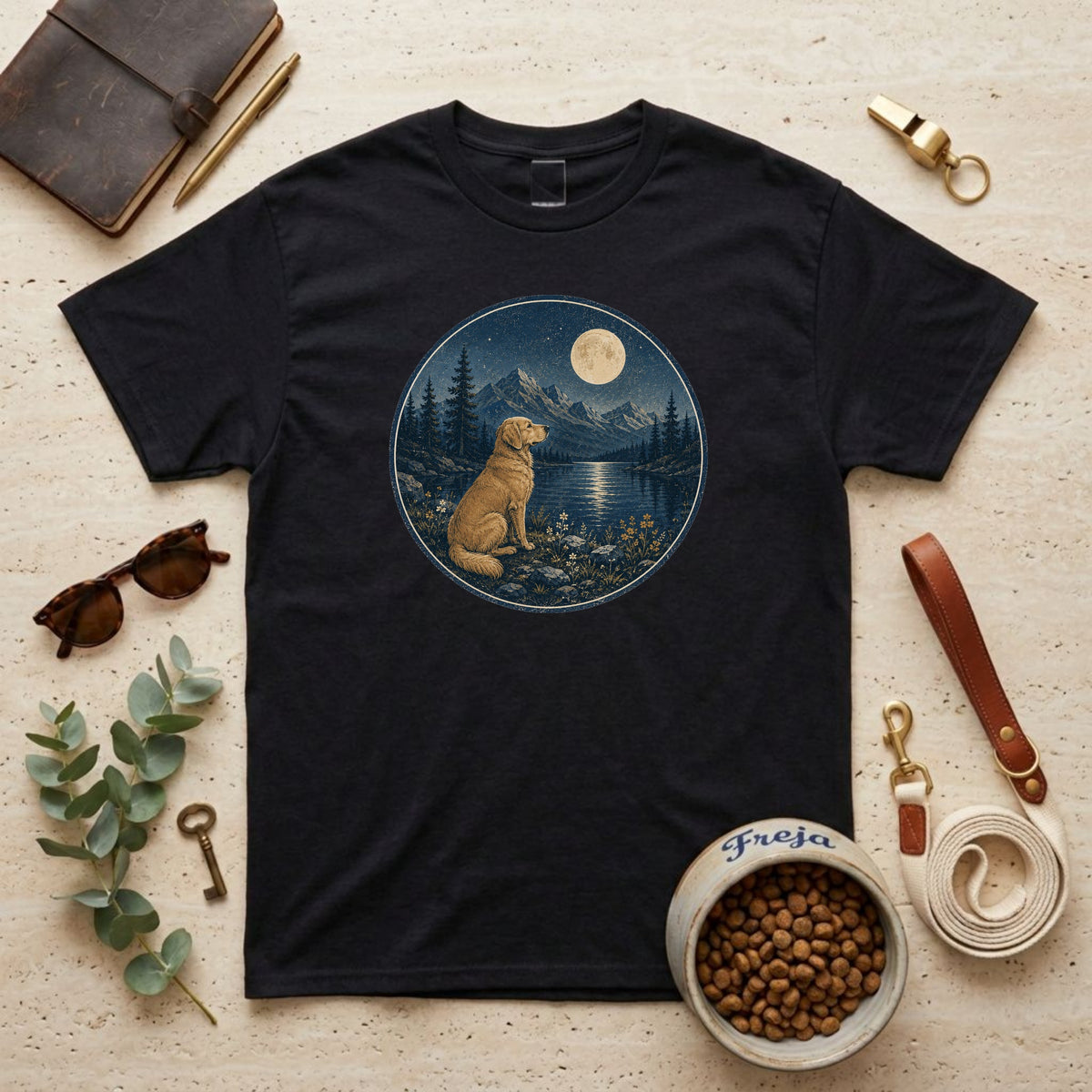Golden Retriever am Bergsee – Unisex T-Shirt