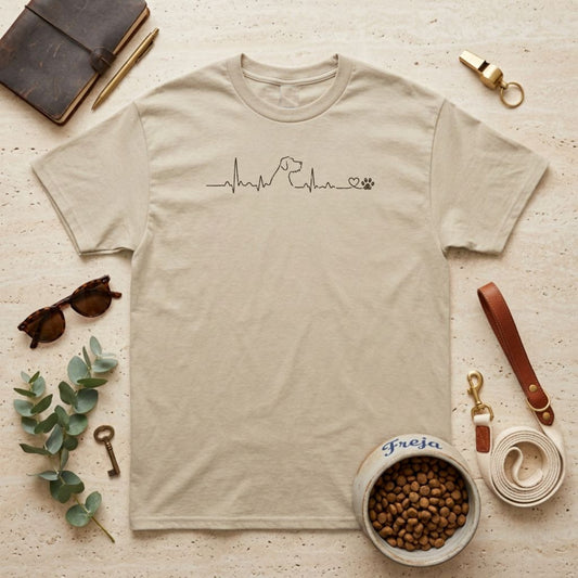 Hundeliebe im Herzschlag – Unisex T-Shirt