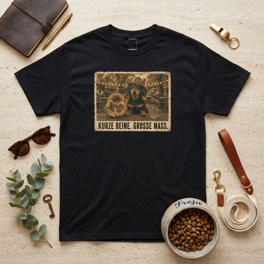 Kurze Beine große Maß – Dackel – Unisex T-Shirt