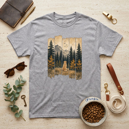 Labrador im Herbstwald – Unisex T-Shirt
