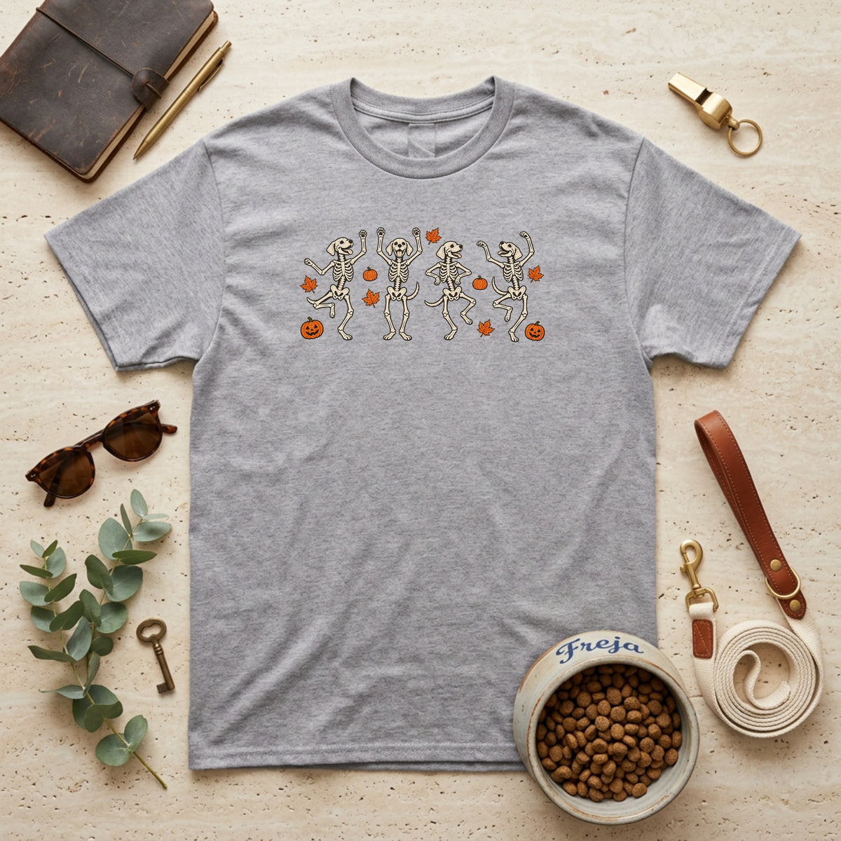 Tanzende Hundeskelette – Unisex T-Shirt