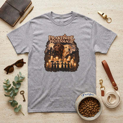 Praktische Pfotenmagie – Unisex T-Shirt