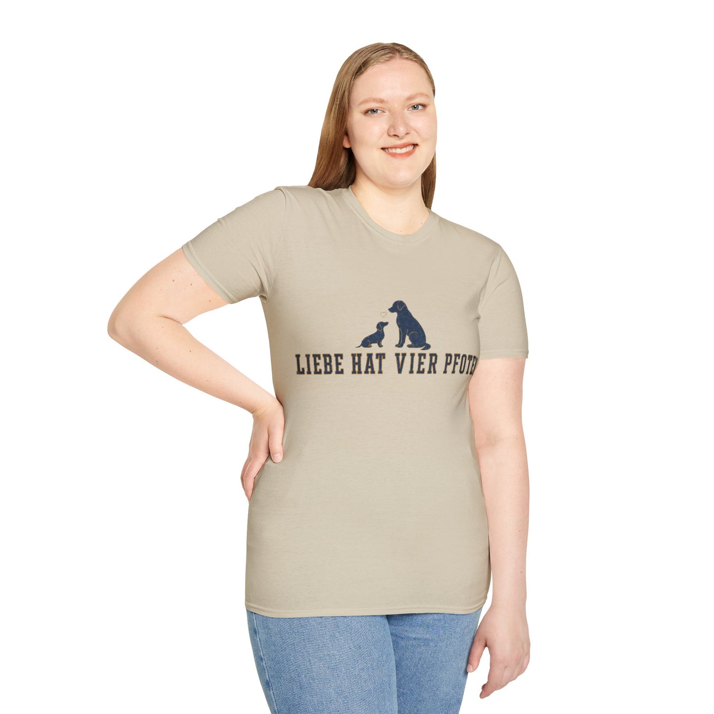 T-Shirt — "Liebe hat vier Pfoten"