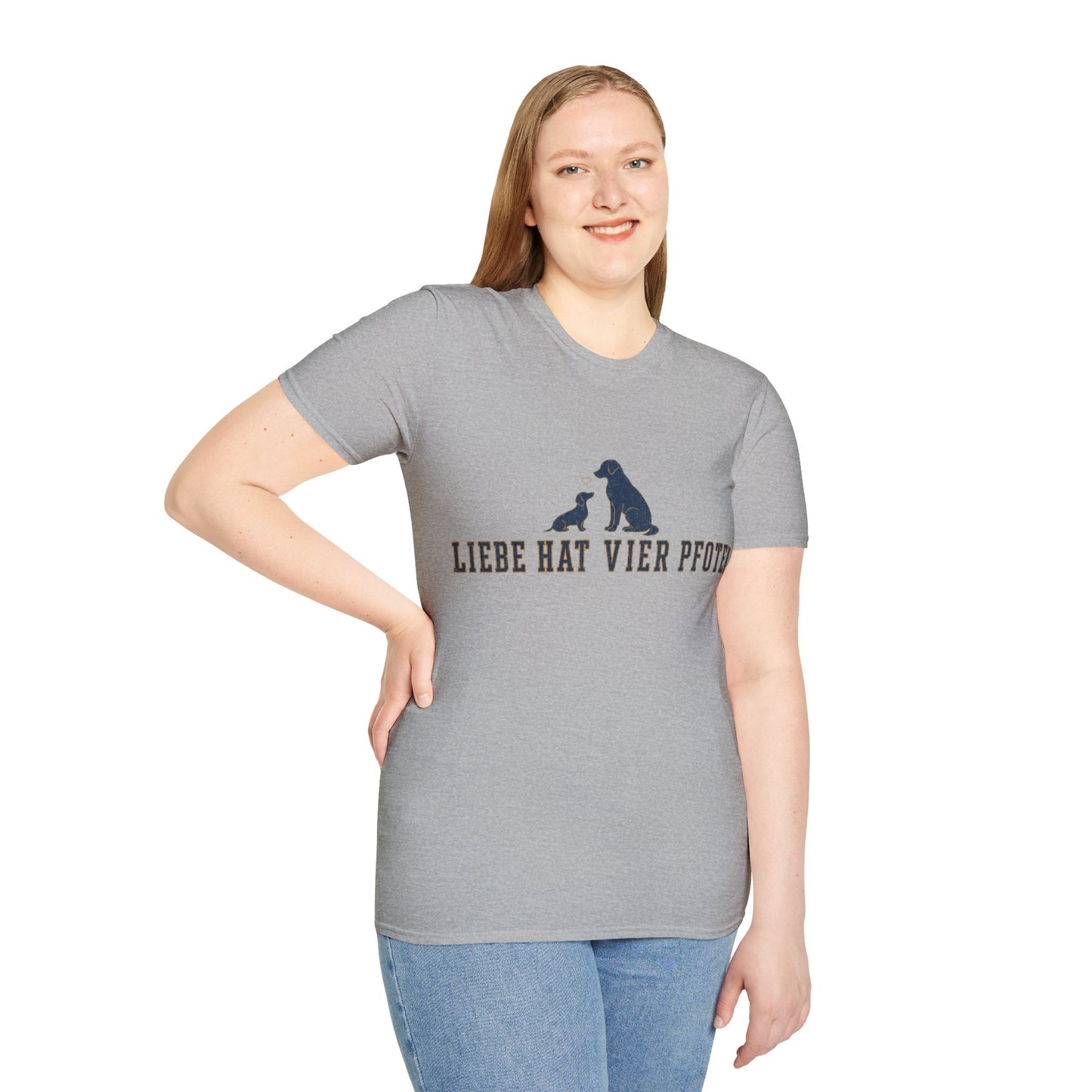 T-Shirt — "Liebe hat vier Pfoten"