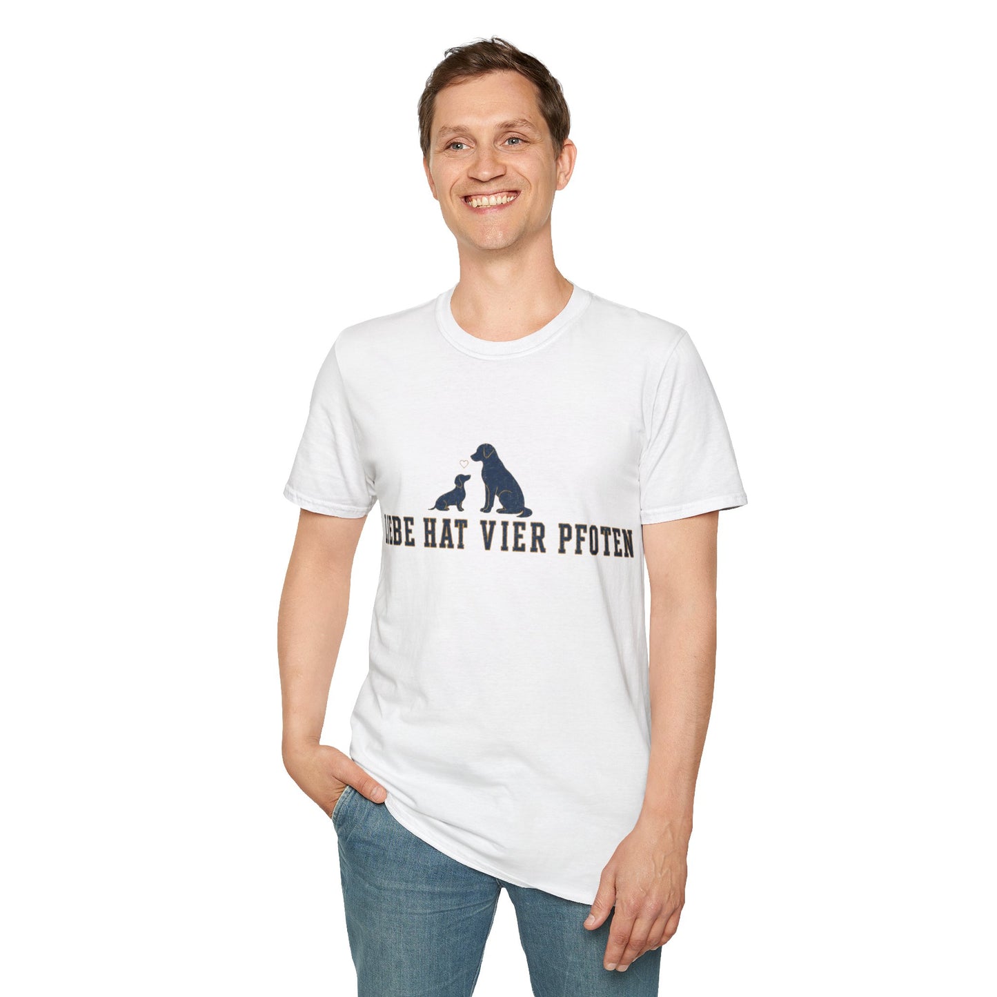 T-Shirt — "Liebe hat vier Pfoten"