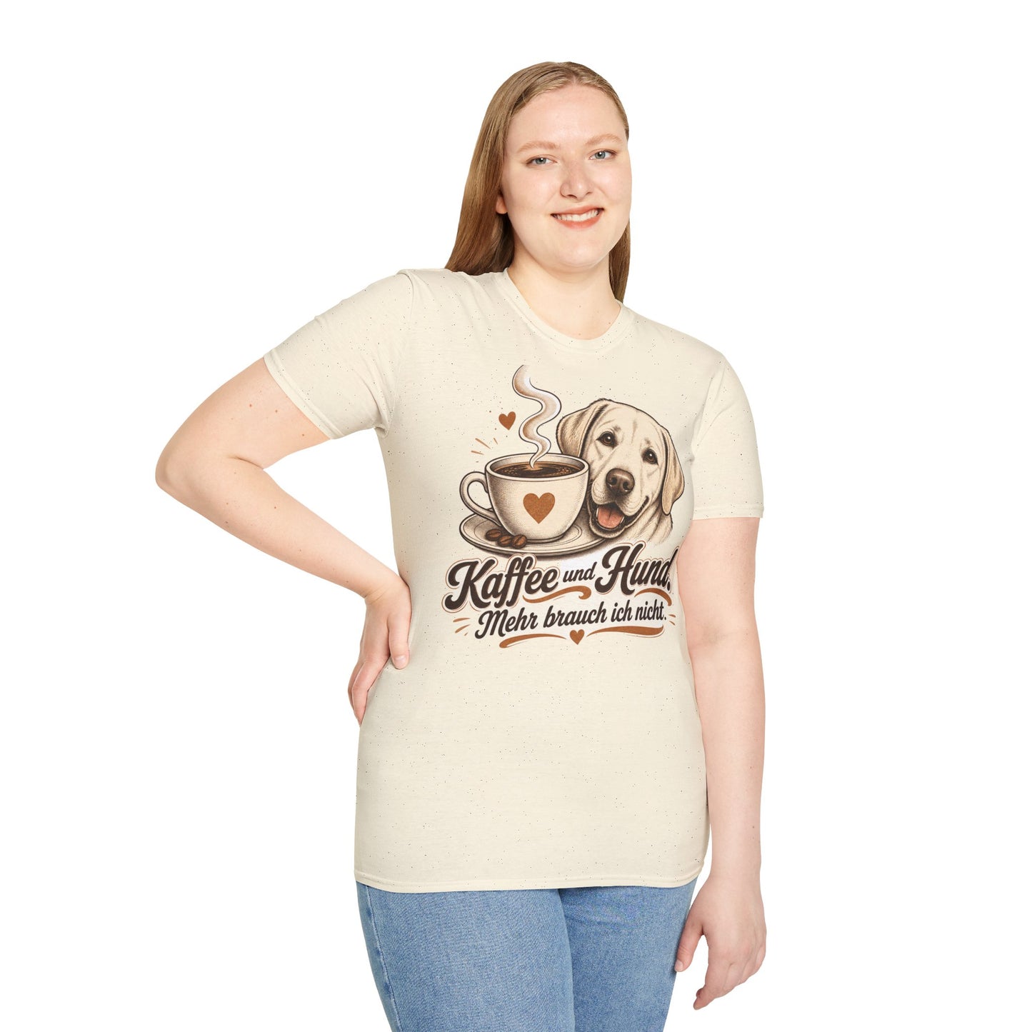 Kaffee und Hund T-Shirt — "Kaffee und Hund, mehr brauch ich nicht"