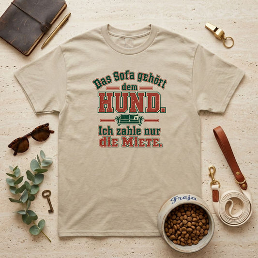 Das Sofa gehört dem Hund – Varsity Unisex T-Shirt